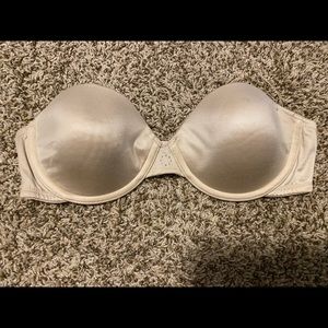 Maidenform Strapless Bra DONATING SOON!!